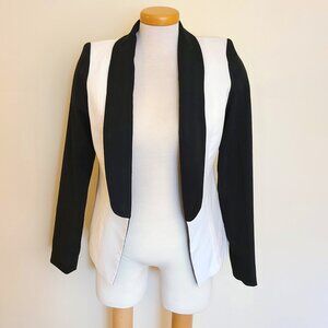 Parisian Collection Black & White Tuxedo Style Open Blazer - NWT